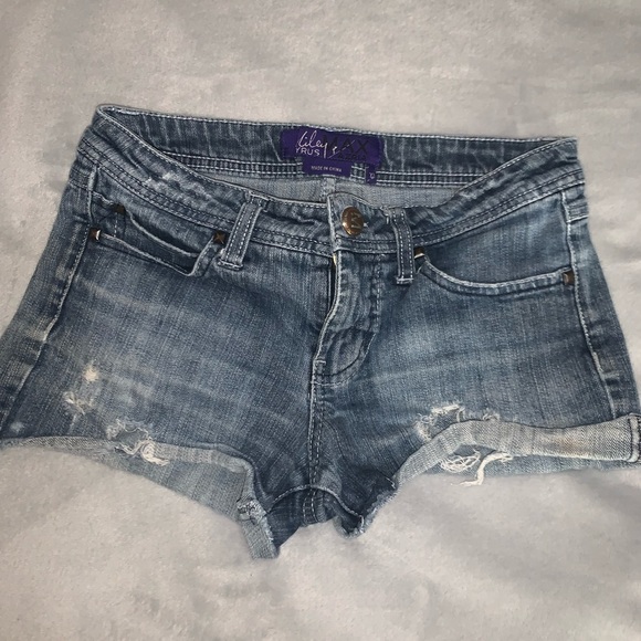 distressed jean shorts size 7 medium wash - Picture 1 of 4